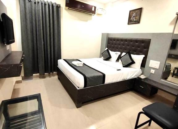 HOTEL VIGHNESHWARA INN