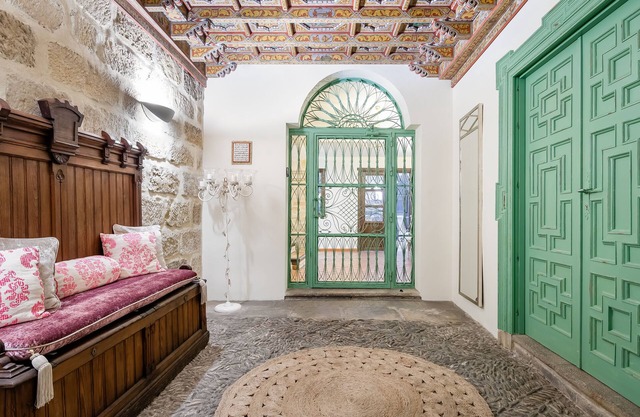 Hotel YIT La Casona del Arco