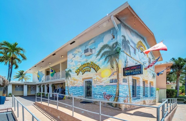 Hotels in Hollywood Beach - Book a Cheap Hotel in Hollywood Beach