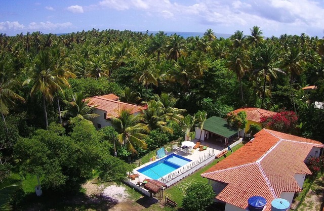 HOUSE WITH POOL ON FOURTH BEACH IN MORRO DE SP!