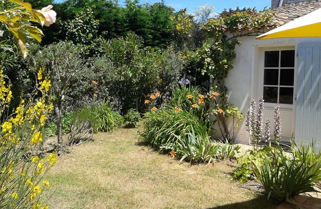 House 140 m2 -100m from the beach. 3 bedrooms - 3 bathrooms -3 toilets