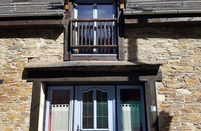 House downtown LUCHON sleeps 4/5