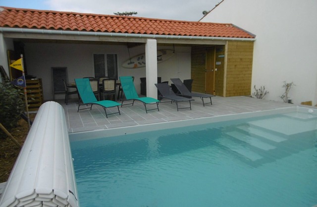 House for 8 people with private pool, close to the sea, free WIFI