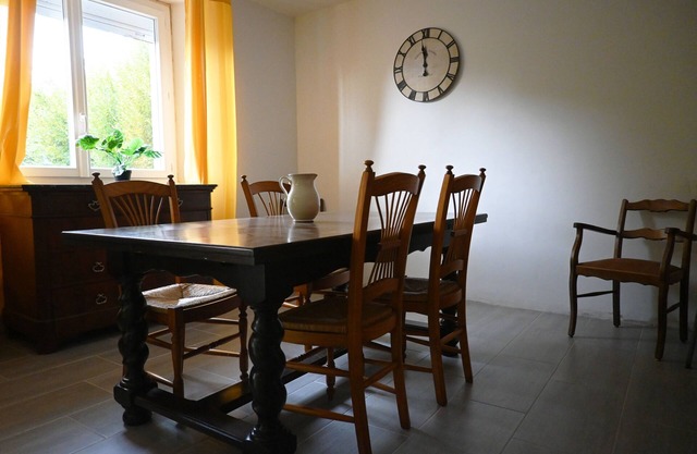 House Gite 9pers + access Château de la Tourlandry (Park & wellness area)