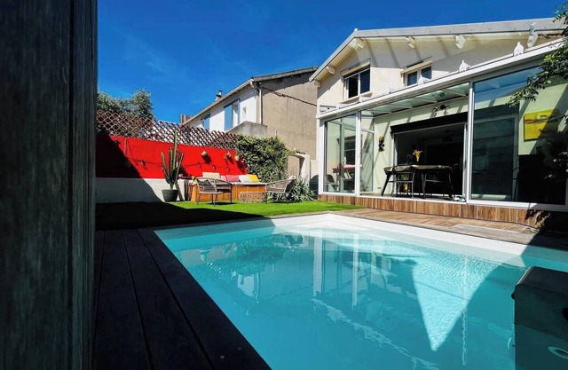 House Montredon swimming pool garden