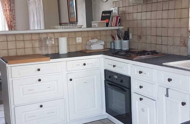 House of character completely renovated 150m from the beach in Porspoder
