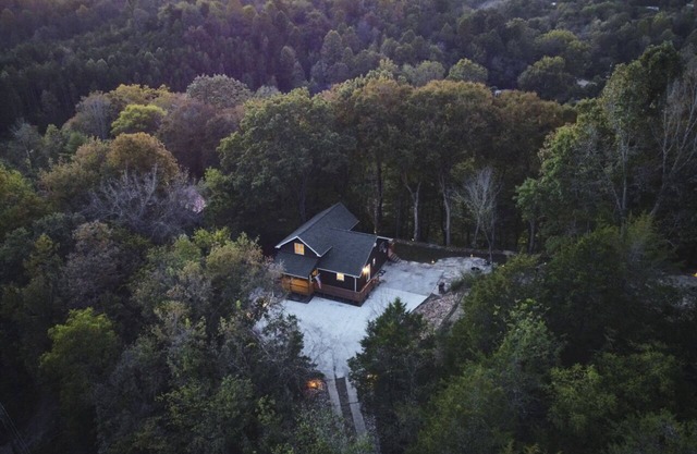 House on the Hill - Family Vacation Home