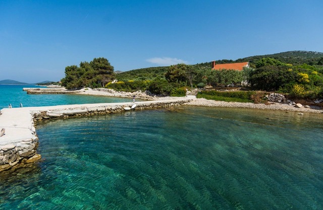 House Sage (14741-K1) - Tkon - island Pasman