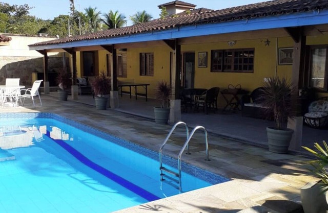 House w/pool in condominium in Guarujá, 3 minutes from the beach
