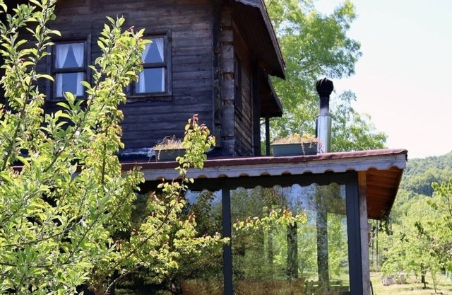 House with Backyard and Winter Garden in Agva
