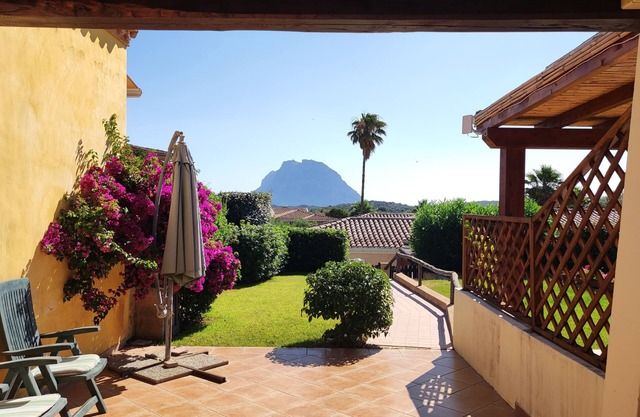 House with garden view onTavolara Island - Porto San Paolo