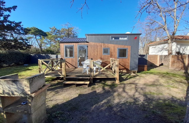 House with garden 2 bedrooms Soulac Sur Mer 500m from the beach