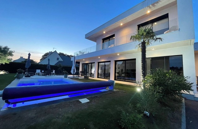 House with pool Combrit Sainte Marine