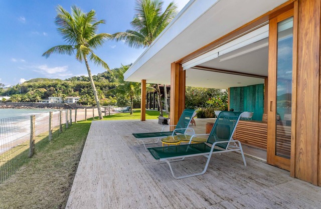 House with private beach in Porto Bello Mangaratiba