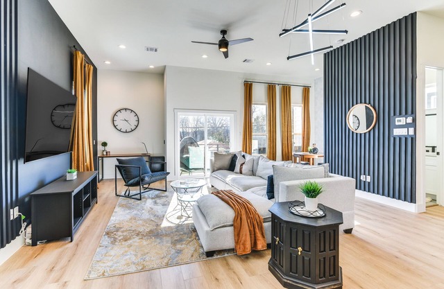 Houston Townhouse w/Office & Home Gym