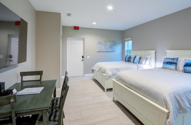 HS#2- Modern Studio next to Premier Sports Complex