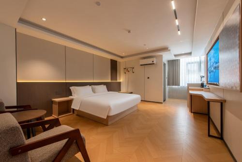 Huahang Hotel - Guangzhou Baiyun International Airport - Free airport shuttle bus