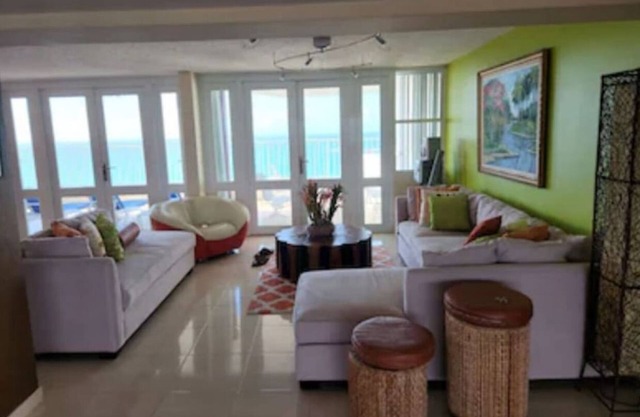 Huge Beach Front Penthouse