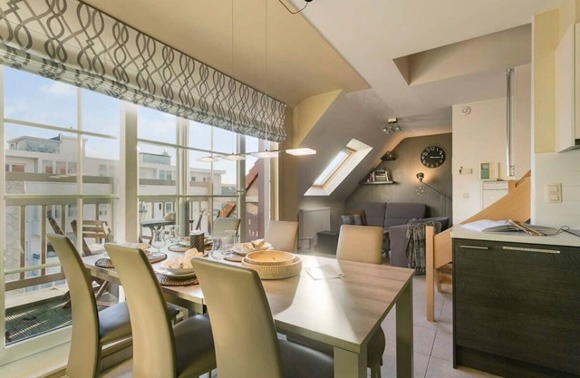 Huswell - Sunny duplex apartment near the beach