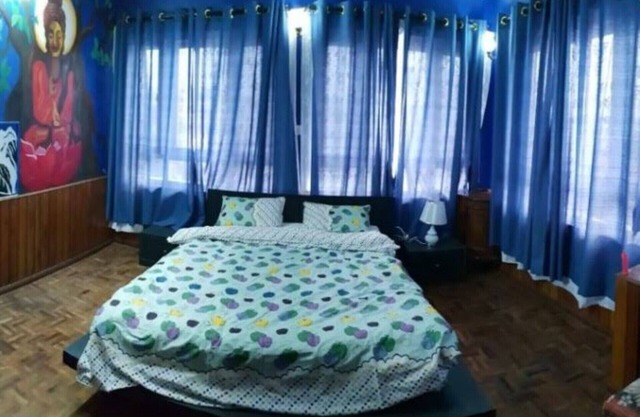 I bedroom with living room and balcony