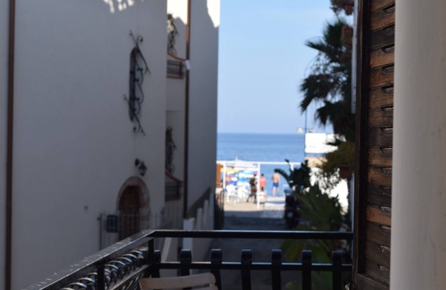 I Puritani on the beach apartment 2