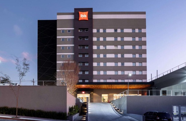 ibis Botucatu