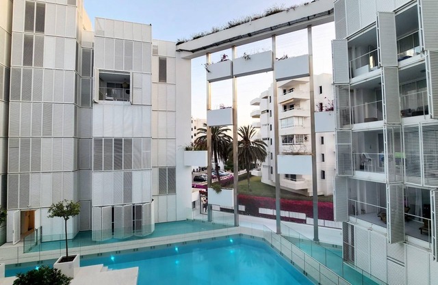 Ibiza - Apartment - Sleeps 4 - Parking - Pool