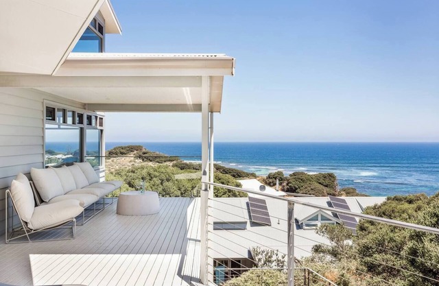 Idlehour Charming Retreat by Yallingup Beach