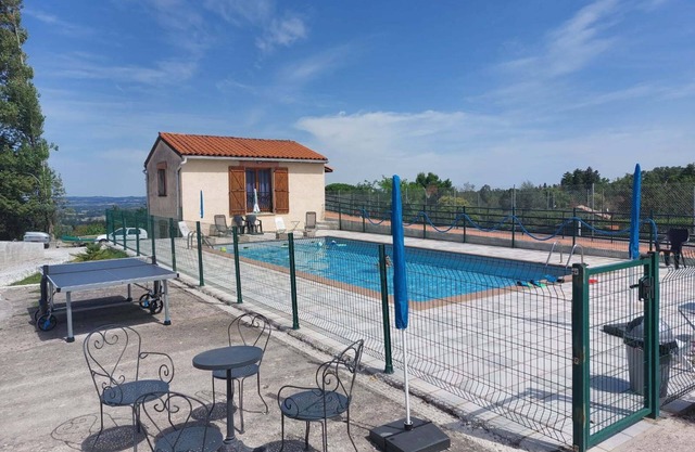 II Semi-detached house near the beach on Lake Saint Ferréol