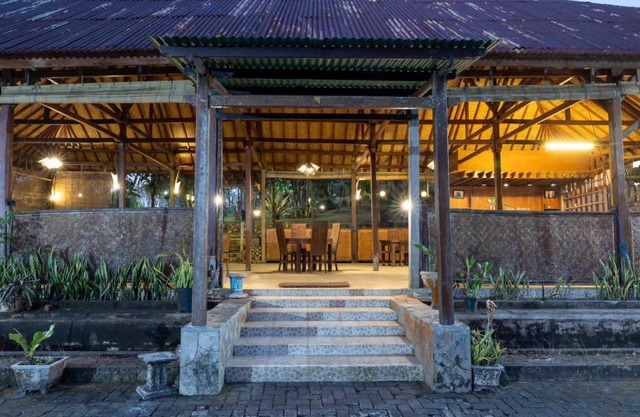 ijen resto & guest house