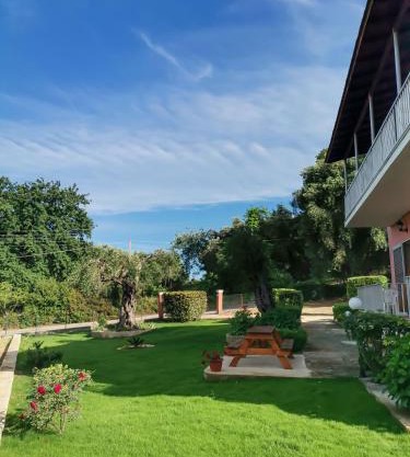 Ilias Apartments Dassia By Hotelius