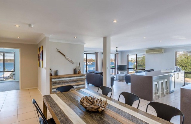 Iluka - Wake up to a water paradise