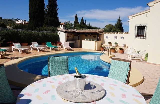 Immaculate detached Villa, located adjacent to Javea Golf club,