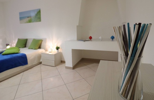 In The Heart Of The Old Town - Apartment Porta Alfonsina