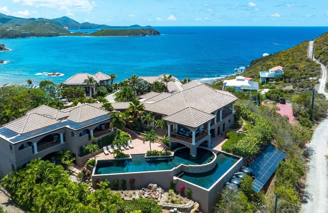 Incredible New Luxury Villa