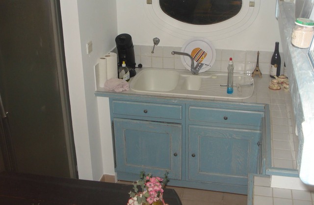independent apartment in villa