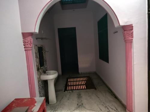 INDEPENDENT FLOOR 1ST IN LIG11 SWARN JAYANTI NAGAR NEAR WATER TANK IN FRONT OF AURA PEARL APARTMENt