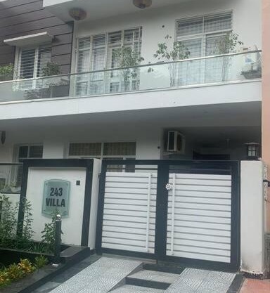Independent villa