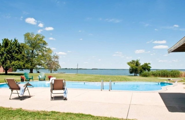Indian Fields - 25-Acre Nature Lovers retreat!