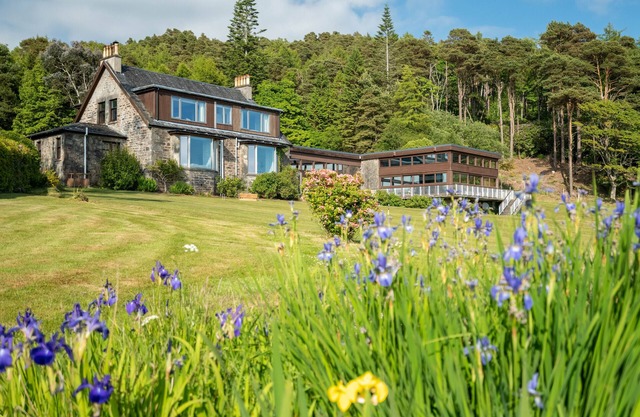 Indulge in serenity: A family friendly destination on the shores of Loch Fyne.