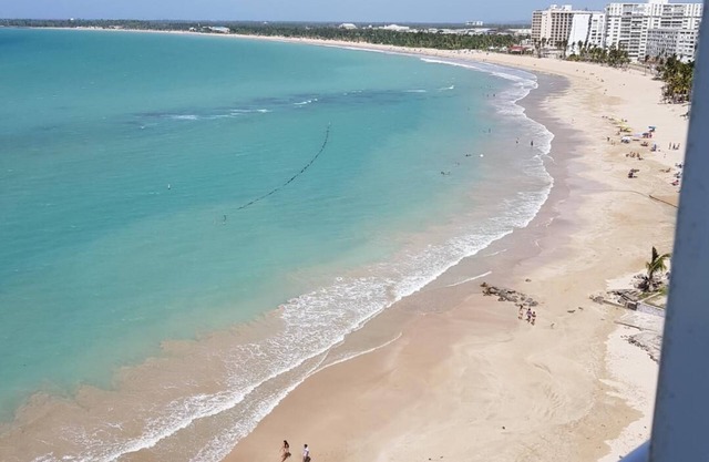 INFINITI APARTMENT IN PRIME ZONE ISLA VERDE
