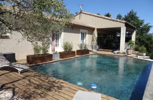 Infinity pool