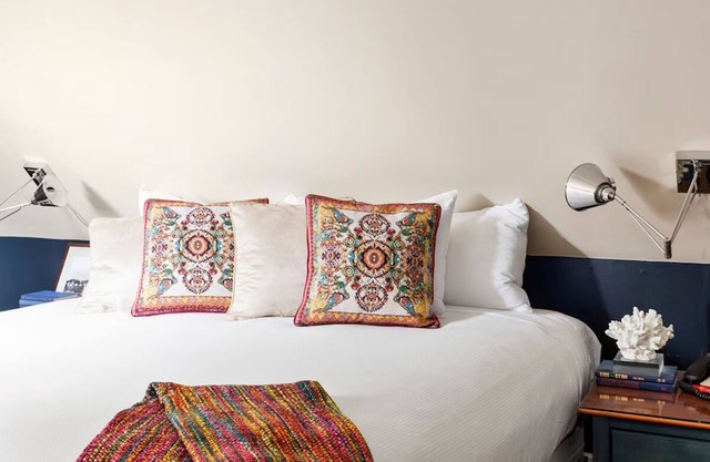 Innkeepers Room at Kennebunkport Inn, Free Parking, Near Dock Square