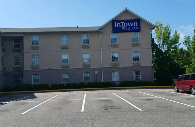 InTown Suites Extended Stay Chesapeake VA - Battlefield Blvd