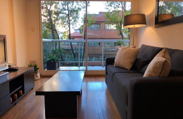 Inviting 2 BD Apt in Beautiful Palermo (Las Cañitas)