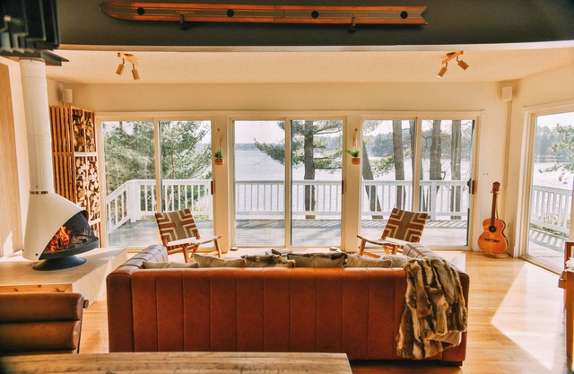 Island Pines, Escape to Island Pines