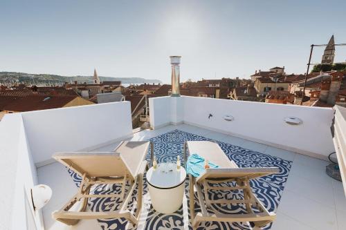 Isolana City Center Suite Rooftop Terrace