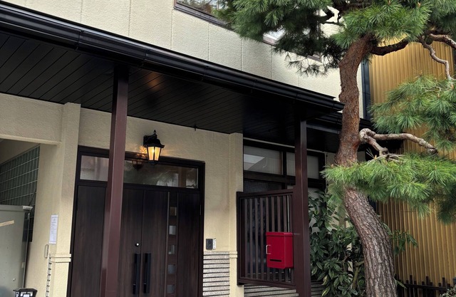 It is a quiet and beautiful facility located 10 minutes from Takayama Station.