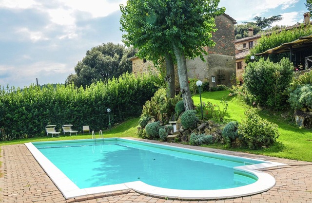 Holiday Home Monte with Pool and Forest Trails