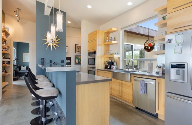 Jackalope Junction-pool, Hot Tub, Fire Pit, Bbq & Desert Views! 2 Bedroom Home by RedAwning